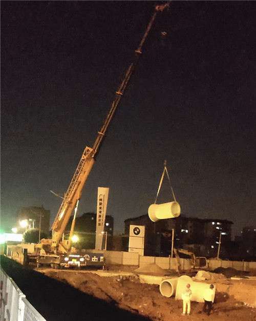 双城区“弯臂矫正”—— 吊车的 “形变补偿” 技术